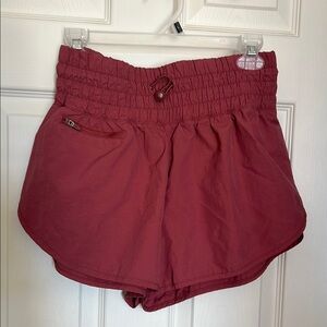 Women's Red/Mauve Shorts Size Medium Nylon
